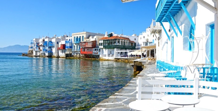 Greek Island Hopping With Breakfast, Transfers & Flights